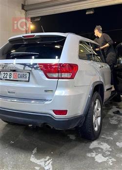 جیپ گراند شیرۆکی